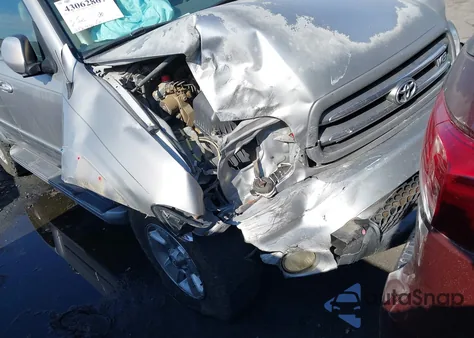 2003 Toyota Sequoia Limited from USA, damaged, VIN 5TDBT48A03S171398